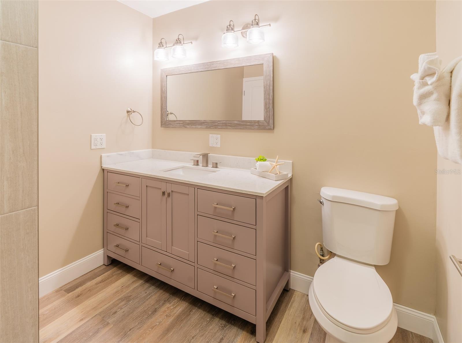 433 S Paula Dr #21 Property Photo 41