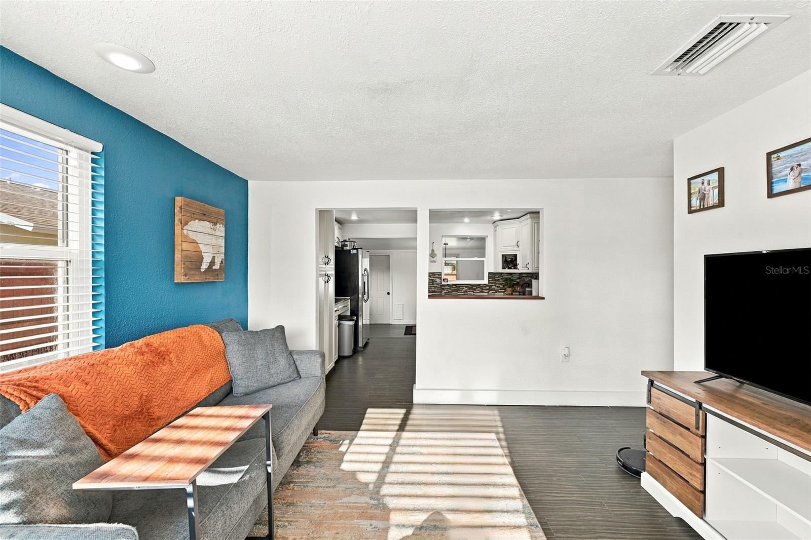 1684 Coral Way Property Photo 8