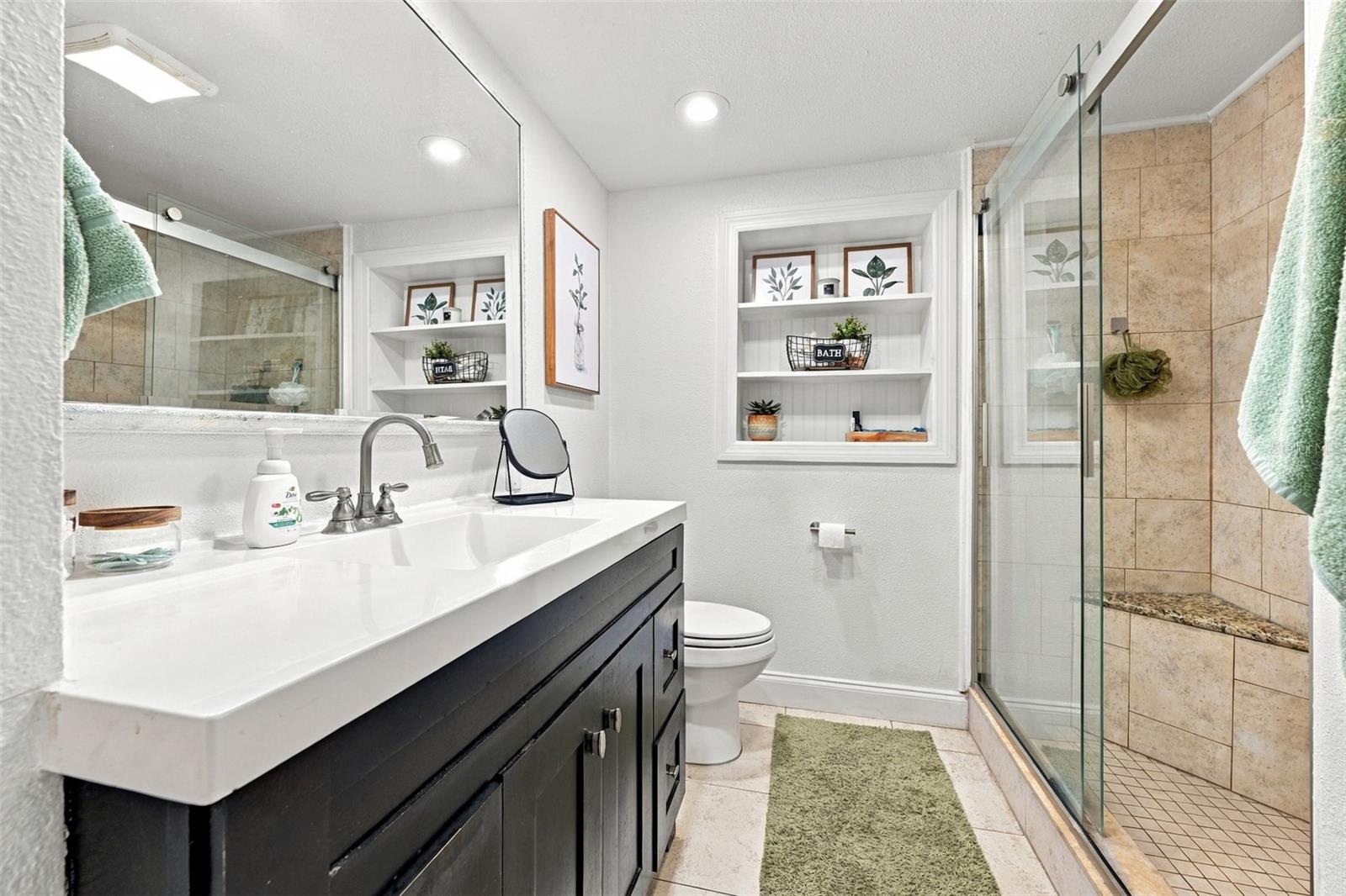 1684 Coral Way Property Photo 13