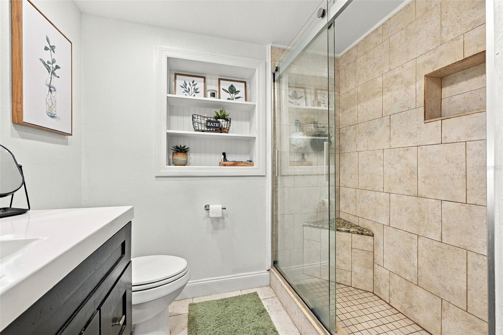 1684 Coral Way Property Photo 14