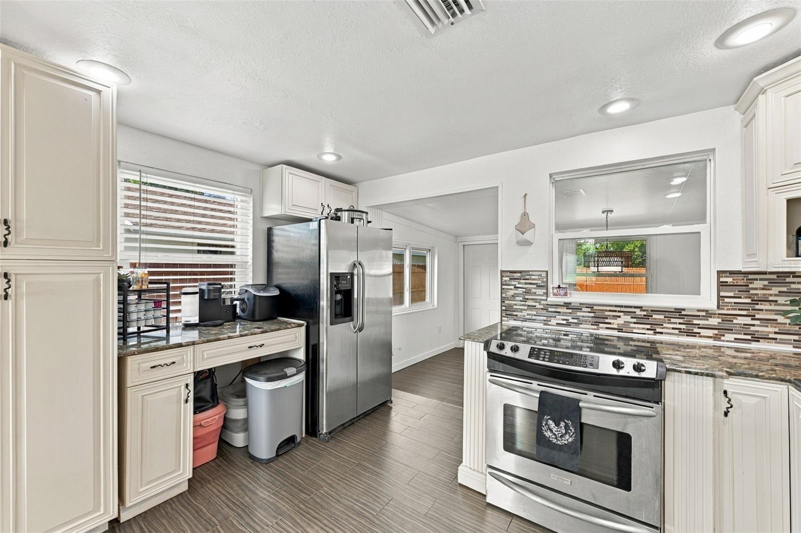1684 Coral Way Property Photo 25