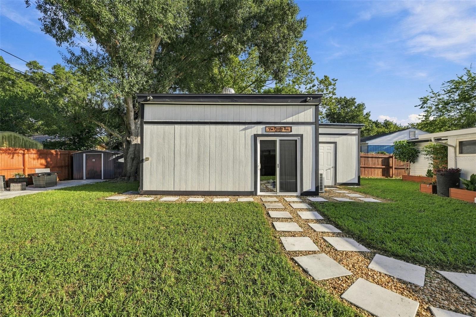 1684 Coral Way Property Photo 35