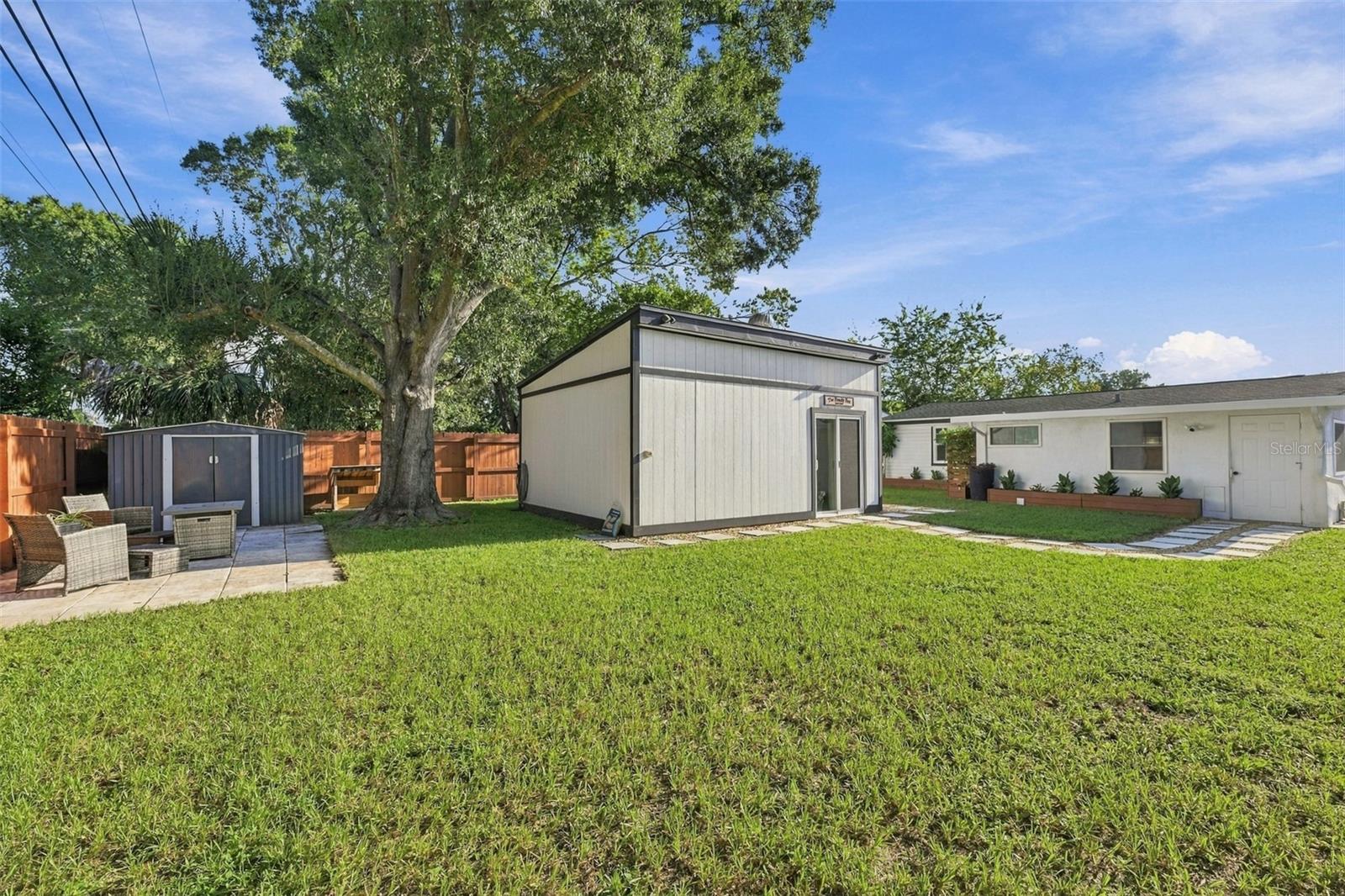 1684 Coral Way Property Photo 36