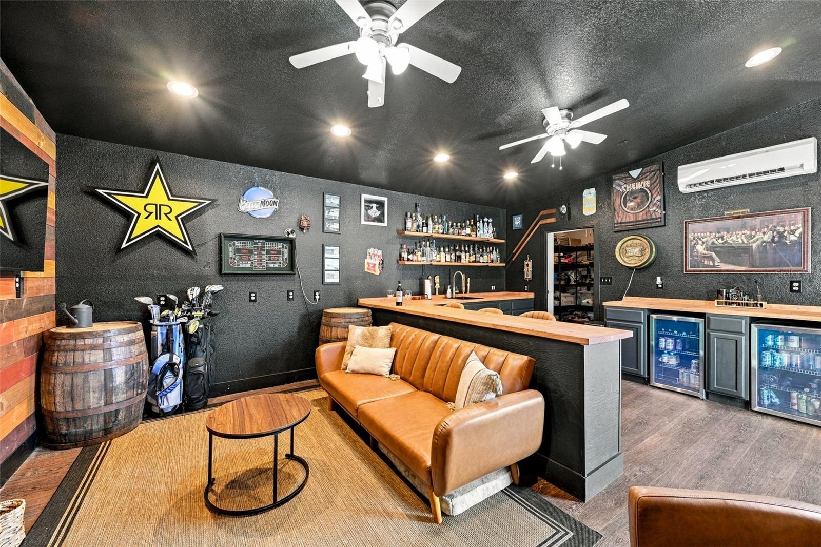 1684 Coral Way Property Photo 40