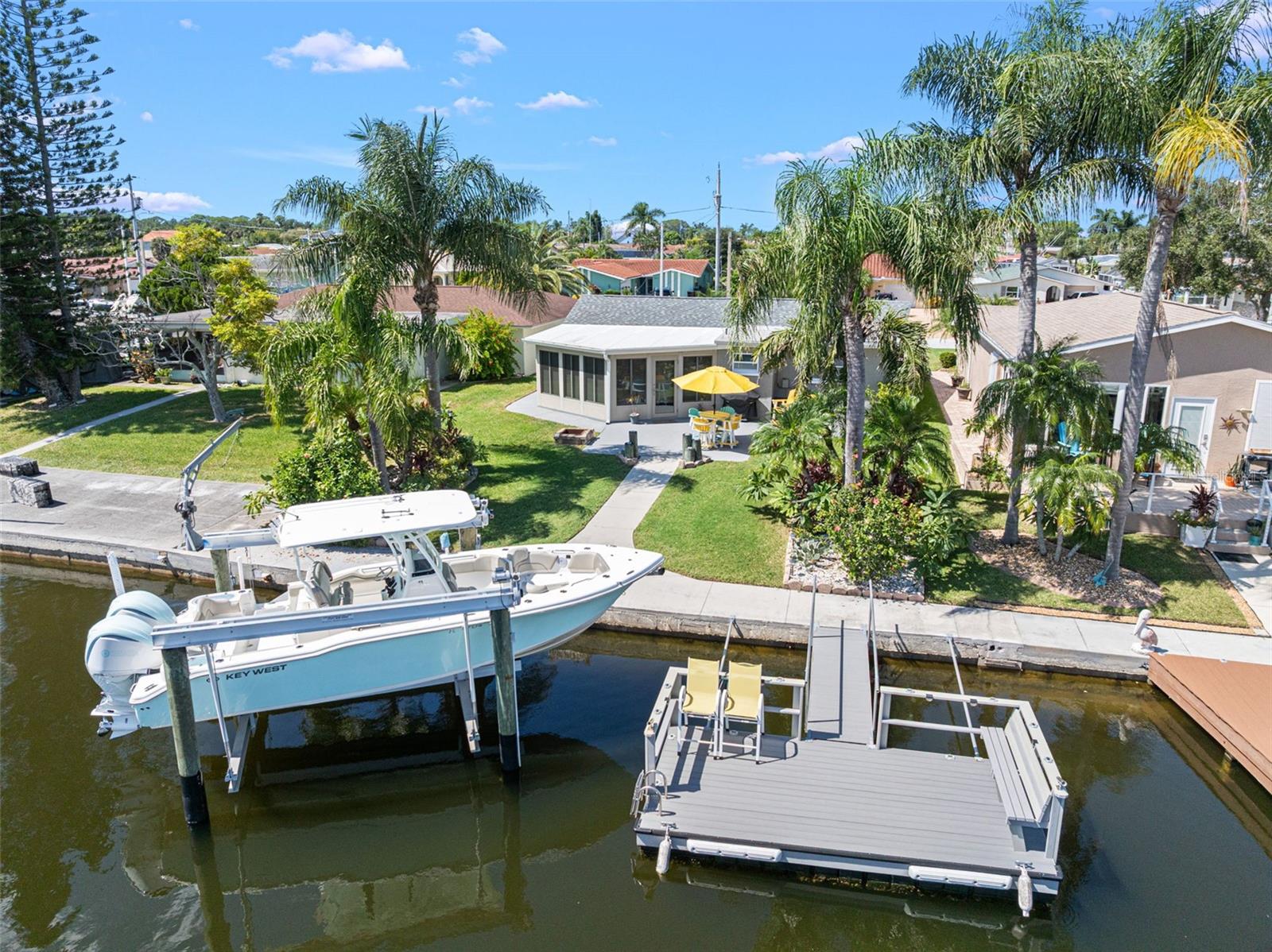 4916 POMPANO DR Property Photo 1