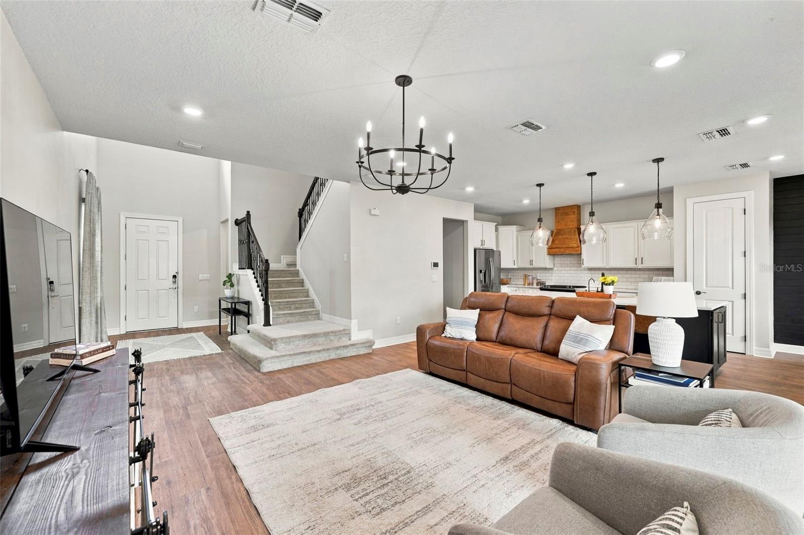 18144 Frame Bnd Property Photo 4