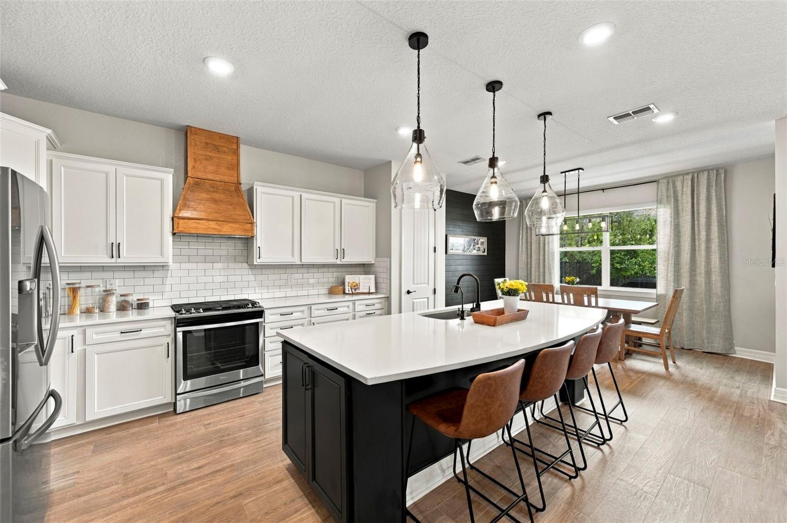 18144 Frame Bnd Property Photo 6
