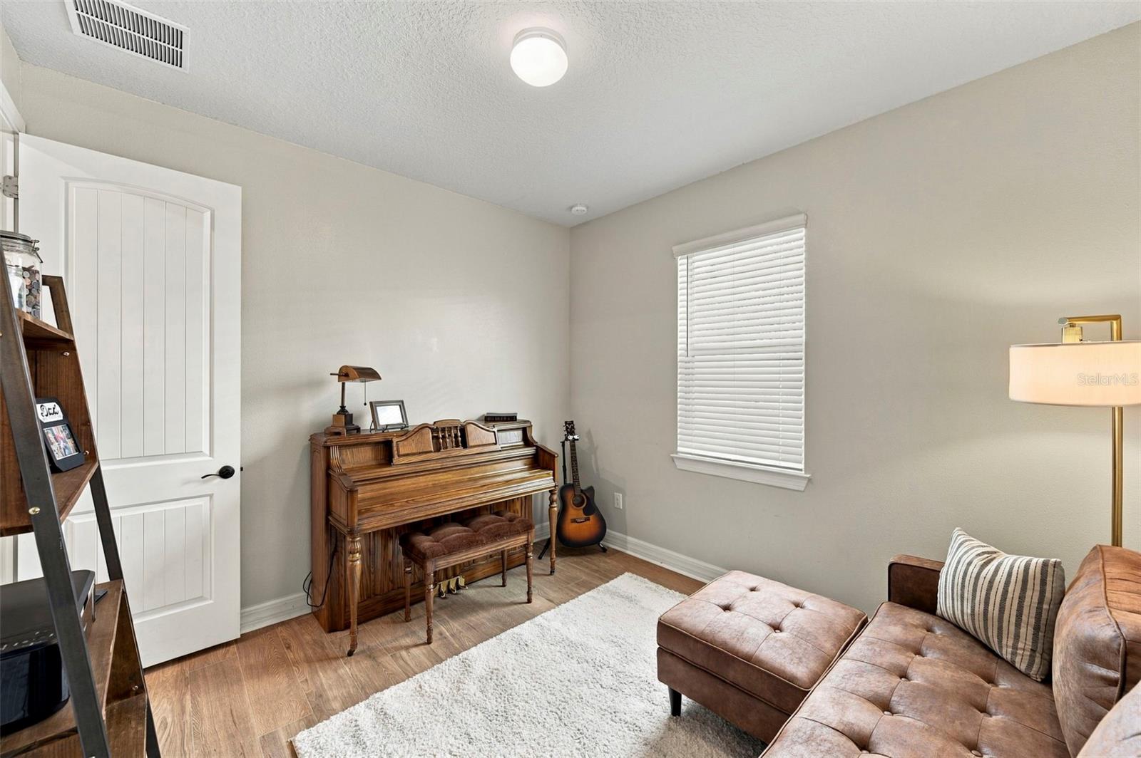 18144 Frame Bnd Property Photo 10