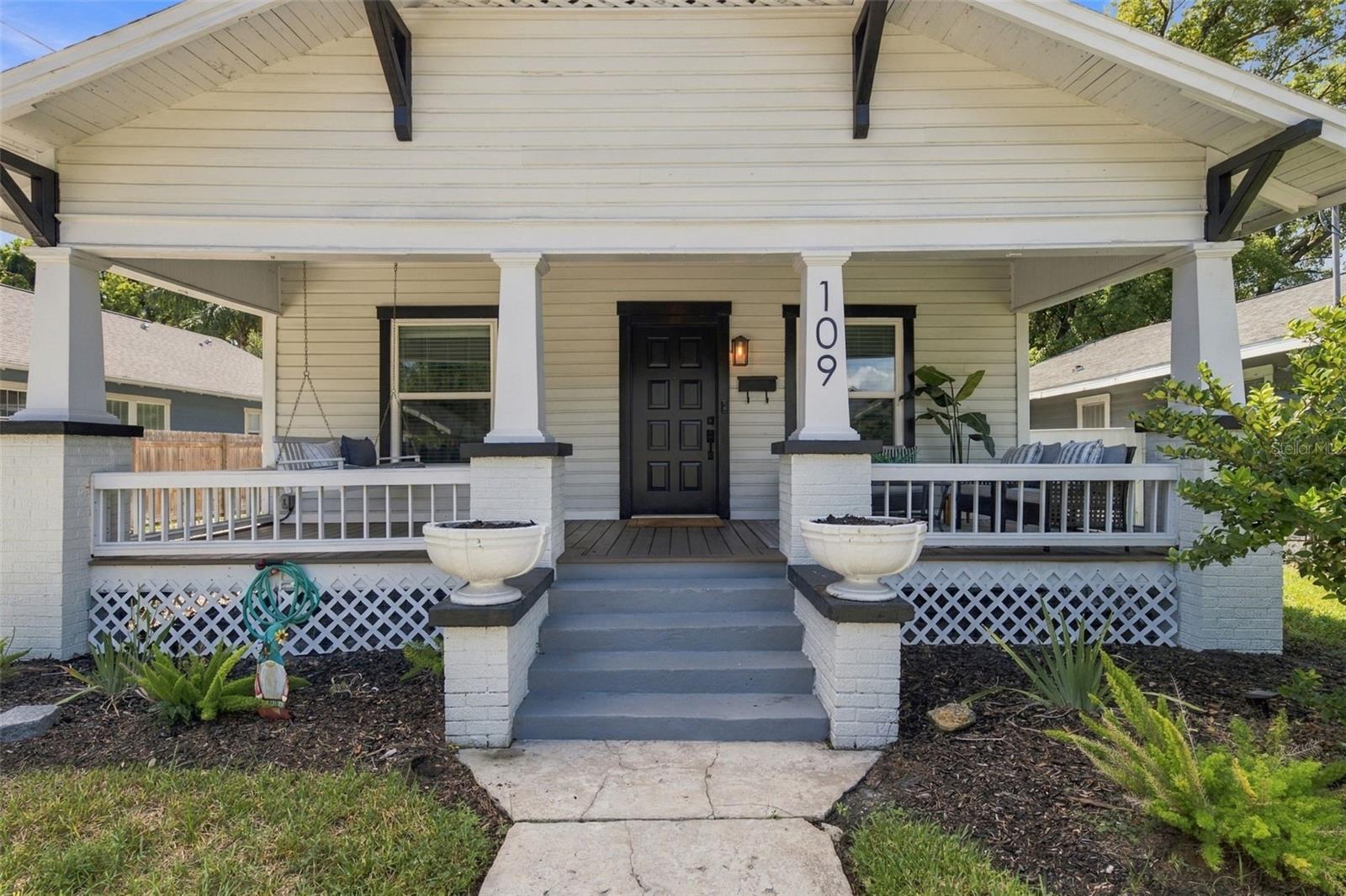 109 E Jean St Property Photo 1