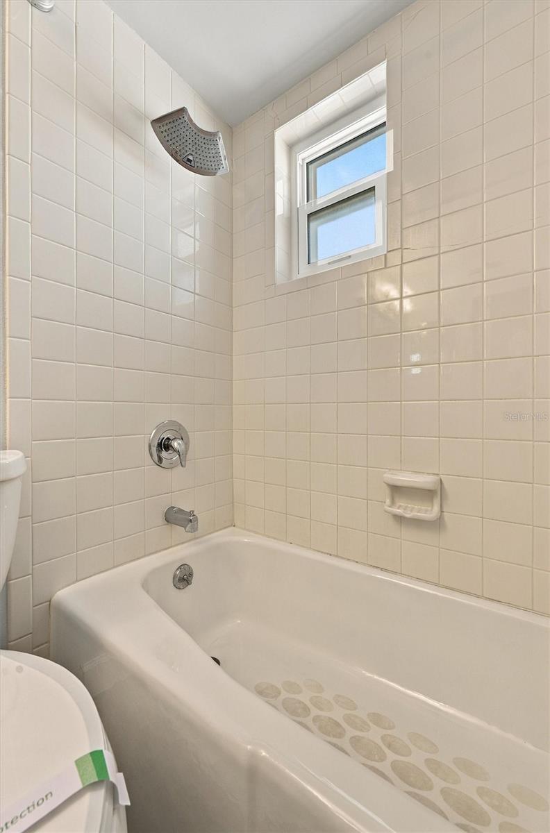 225 116th Ave #225c Property Photo 30