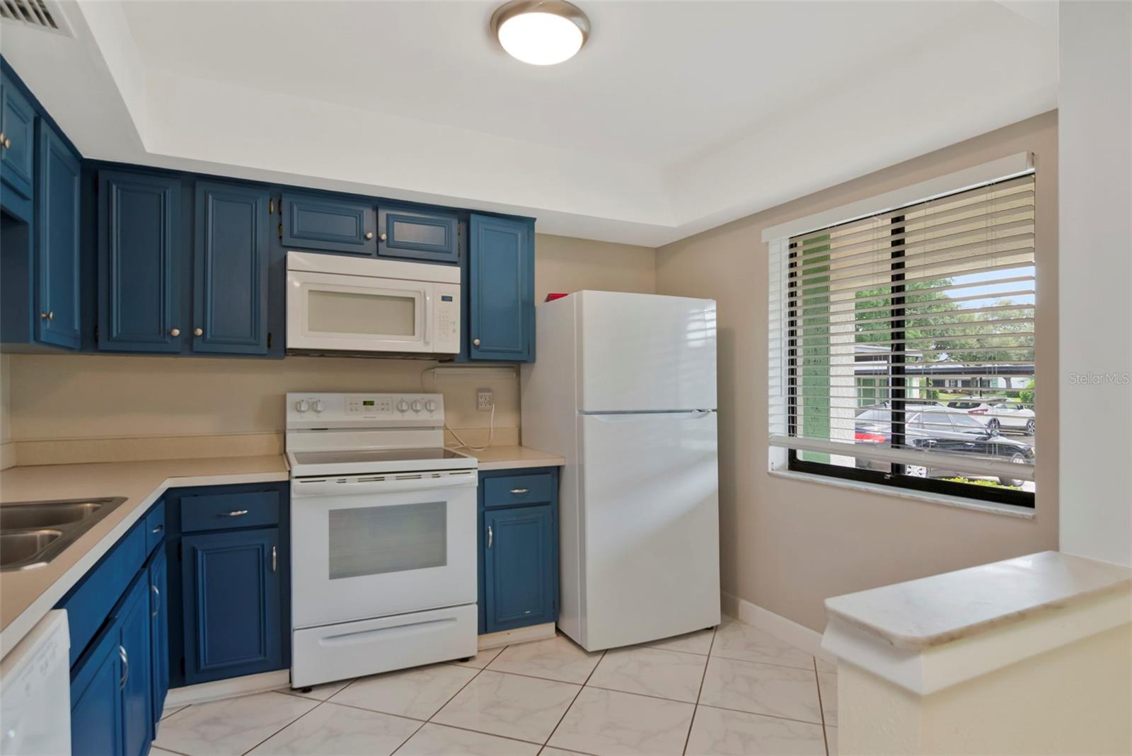 2569 Laurelwood Dr #11b Property Photo 8