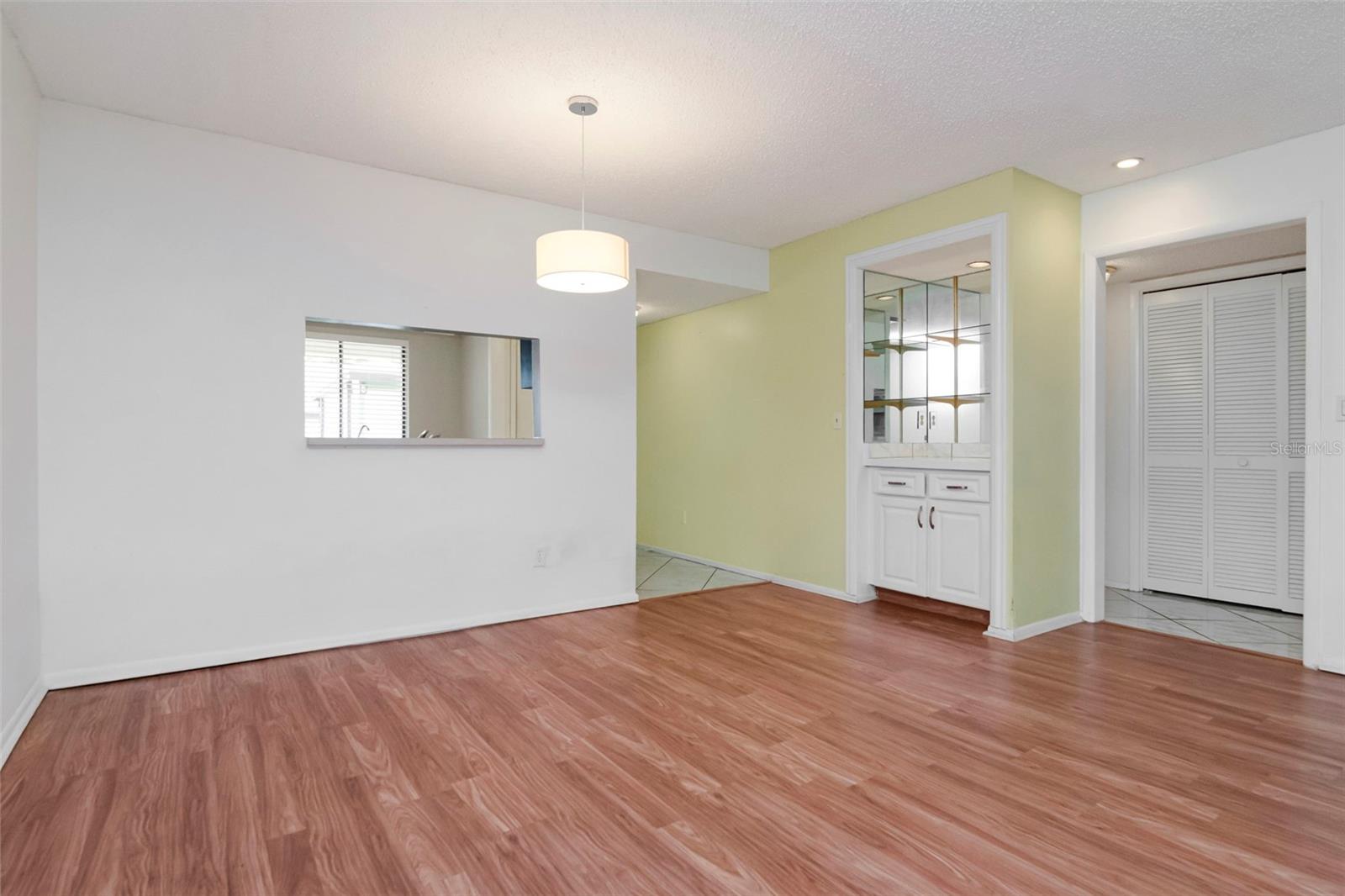 2569 Laurelwood Dr #11b Property Photo 15