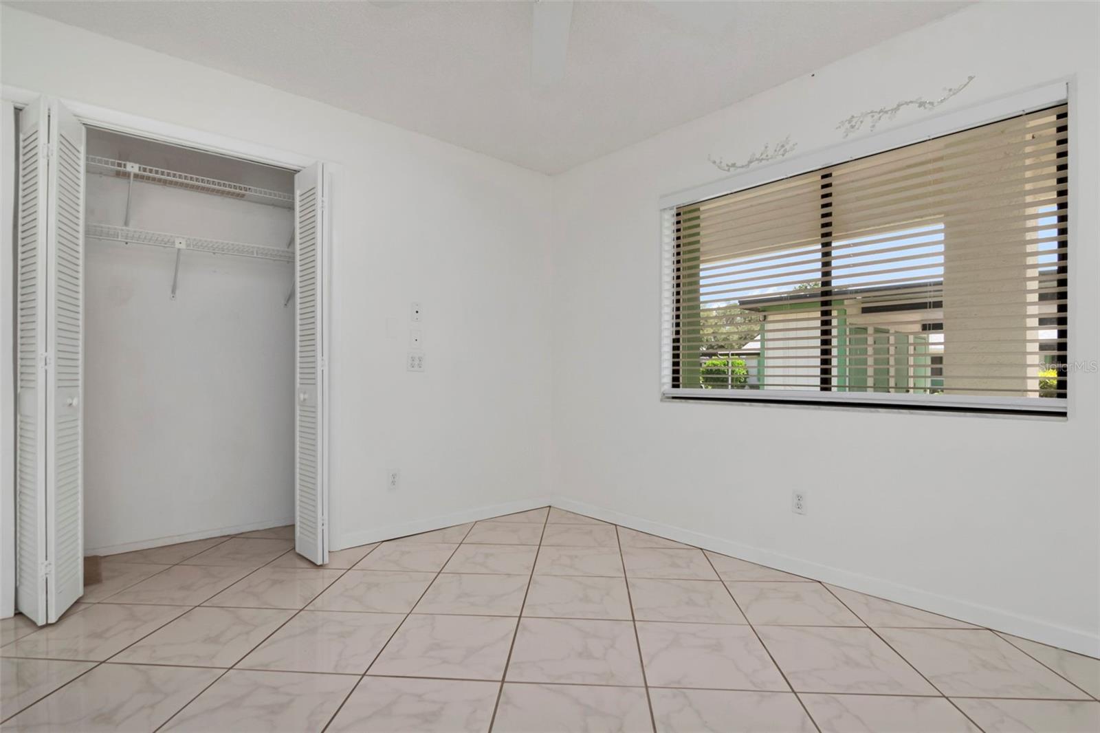 2569 Laurelwood Dr #11b Property Photo 31