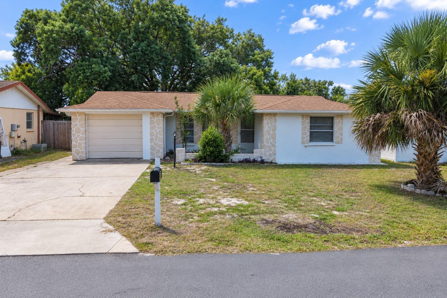 7904 Judith Cres Property Photo 1