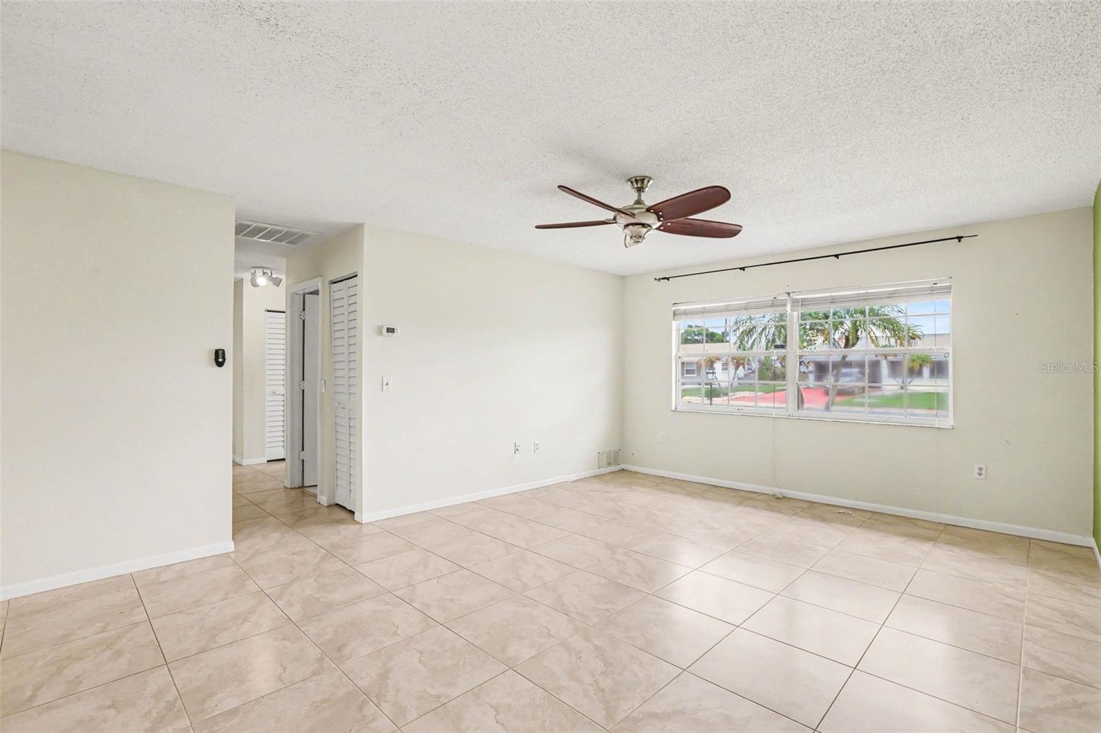 1522 Belle Glade Ave Property Photo 5