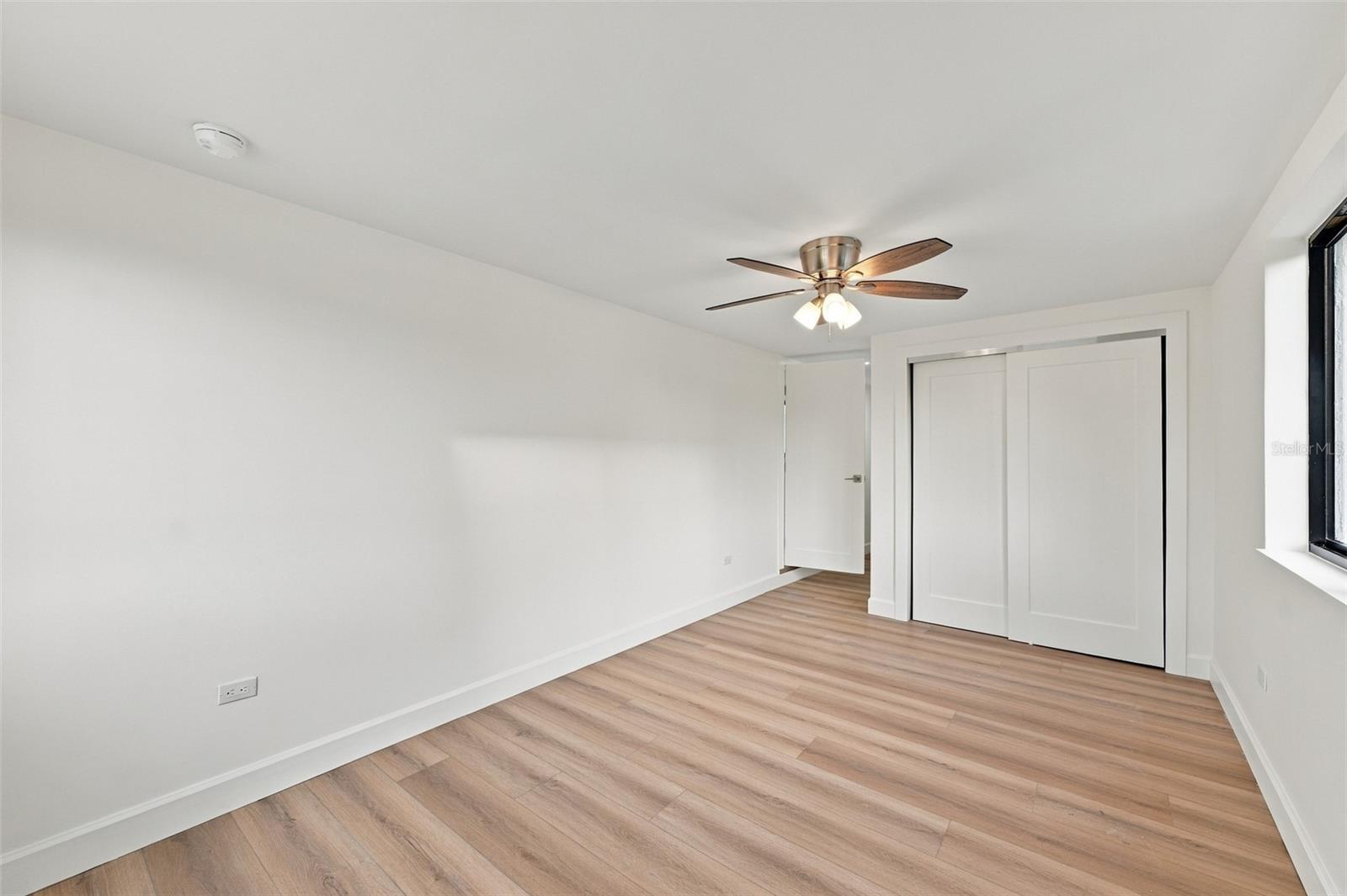 3215 W Dewey St Property Photo 28