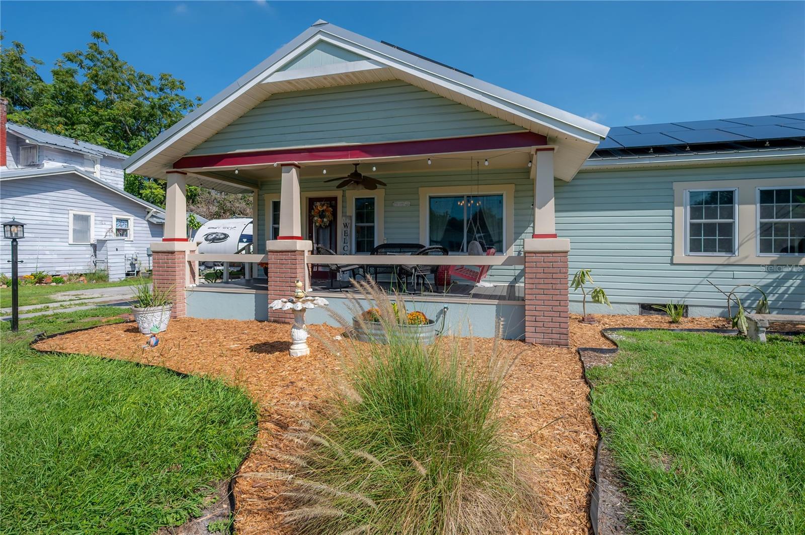 203 W Frierson Ave Property Photo 1