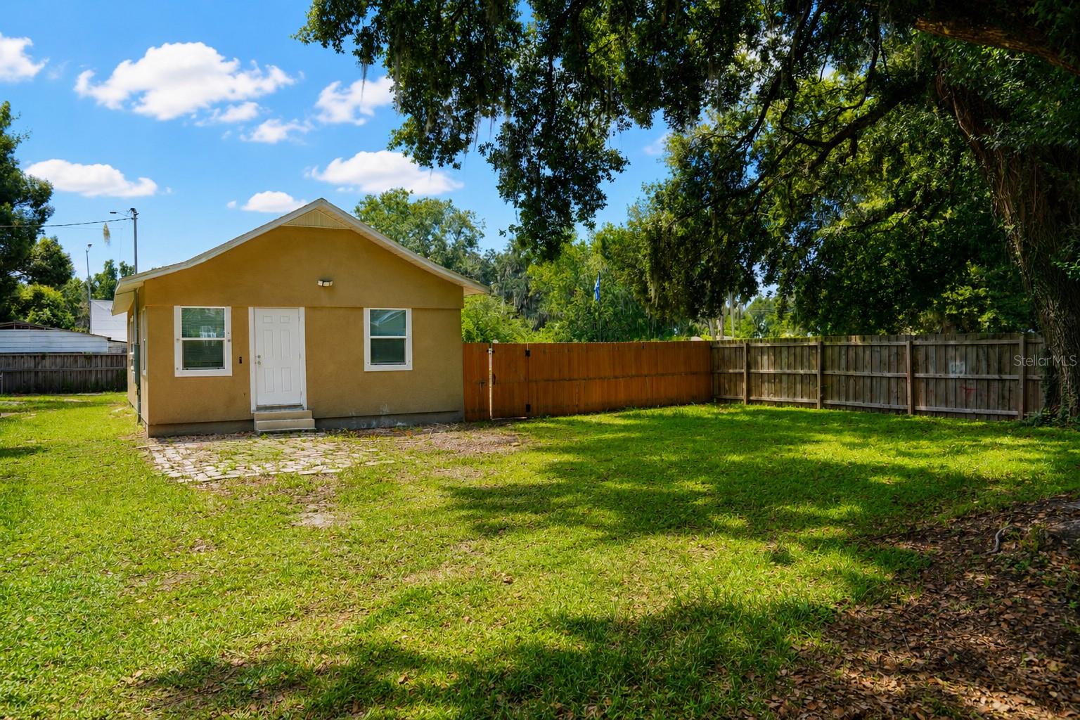 2503 N Wilder Loop Property Photo 1