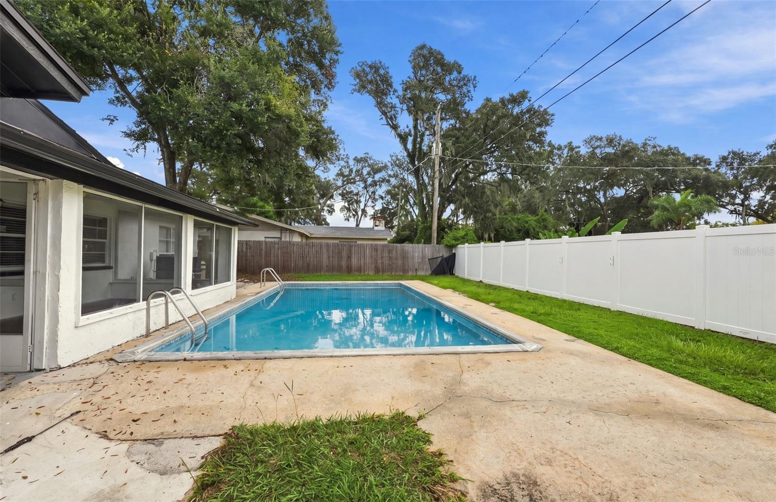 509 Clemons Rd Property Photo 5