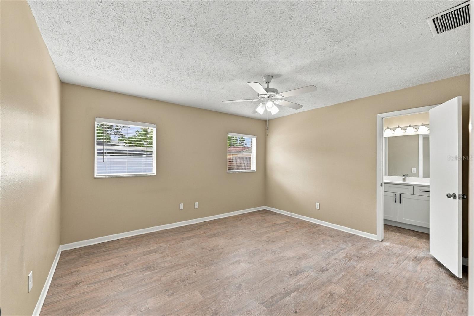 509 Clemons Rd Property Photo 28