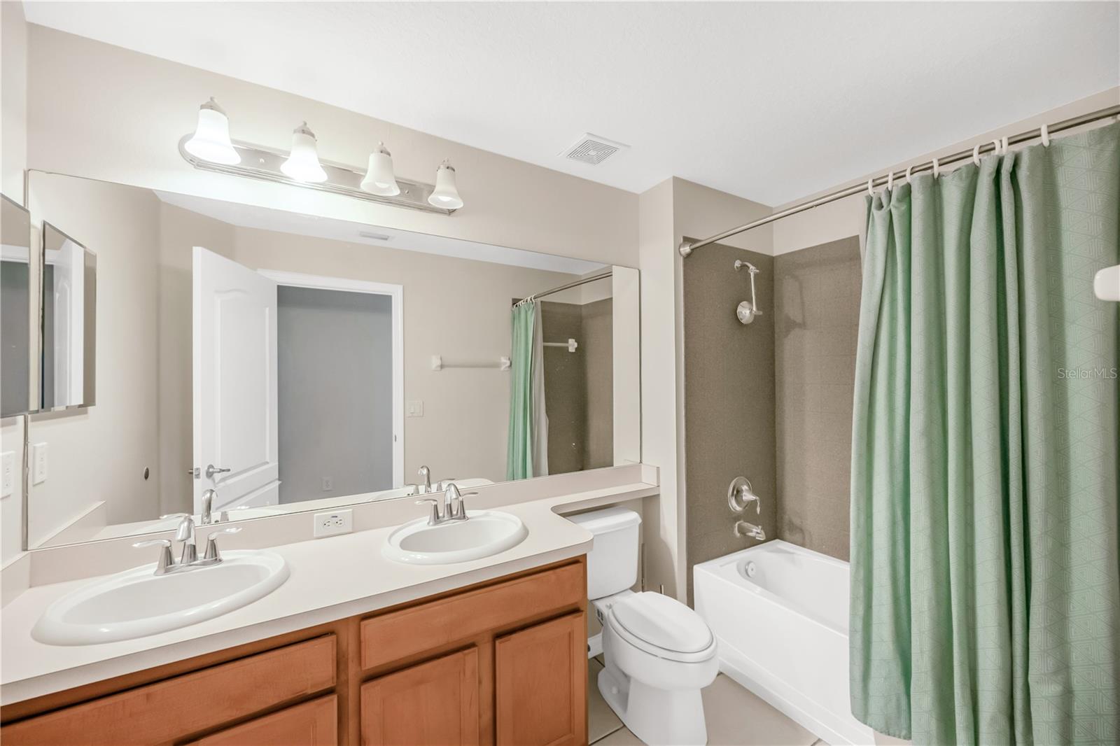 13935 Chalk Hill Pl Property Photo 12