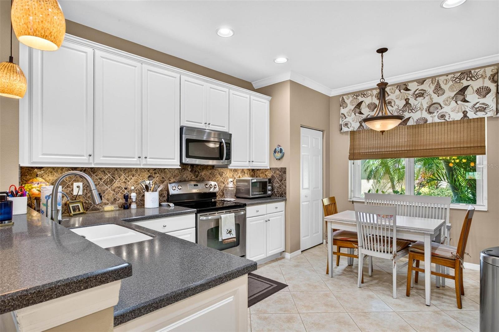 16143 Amethyst Key Dr. Property Photo 11