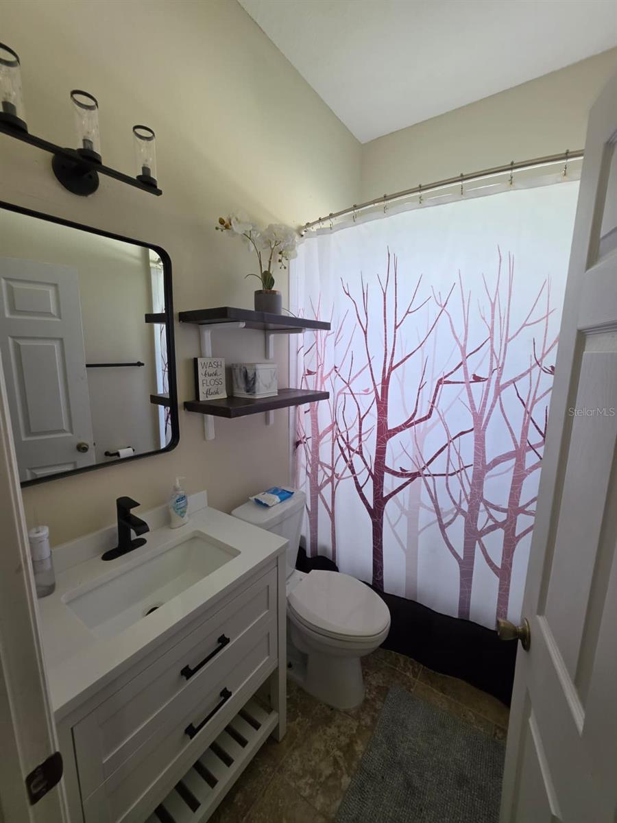 20012 Bright Oak Ct Property Photo 24