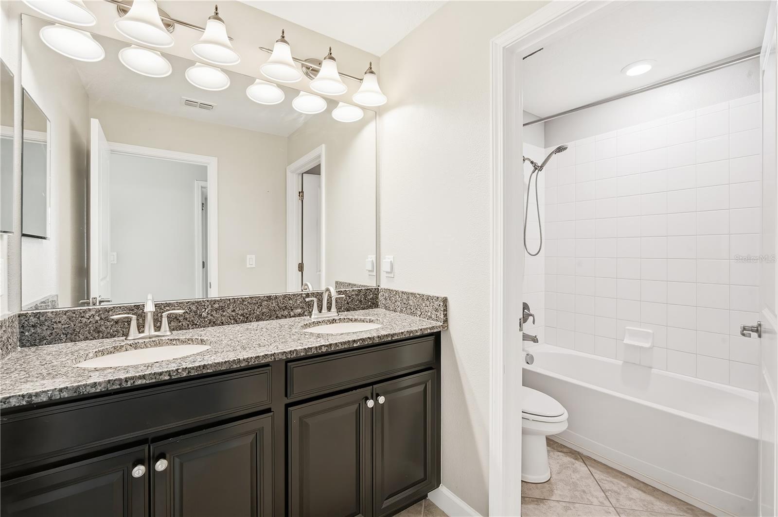 11929 Twilight Darner Pl Property Photo 14