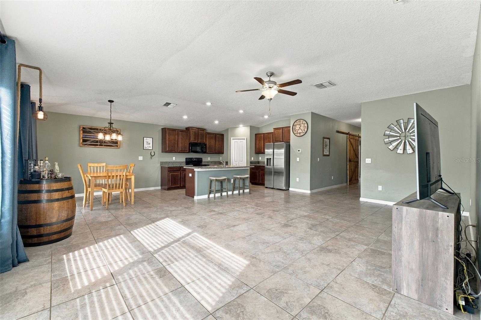 6645 Wagon Trail St Property Photo 6