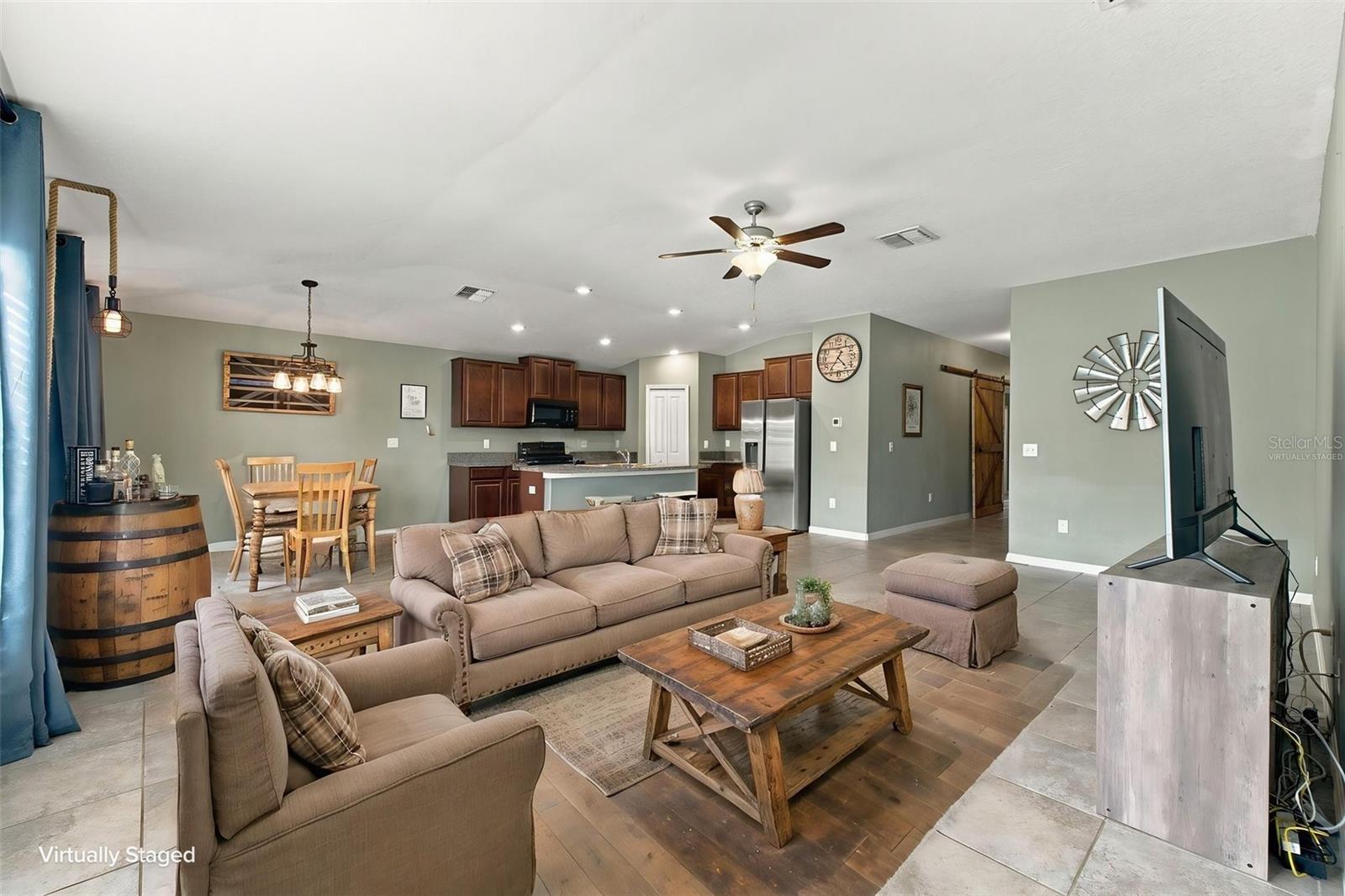 6645 Wagon Trail St Property Photo 7