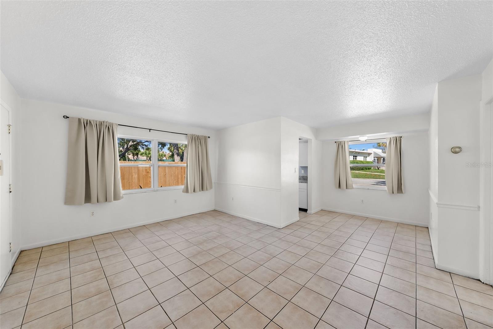 1229 Franklin Cir Se Property Photo 10