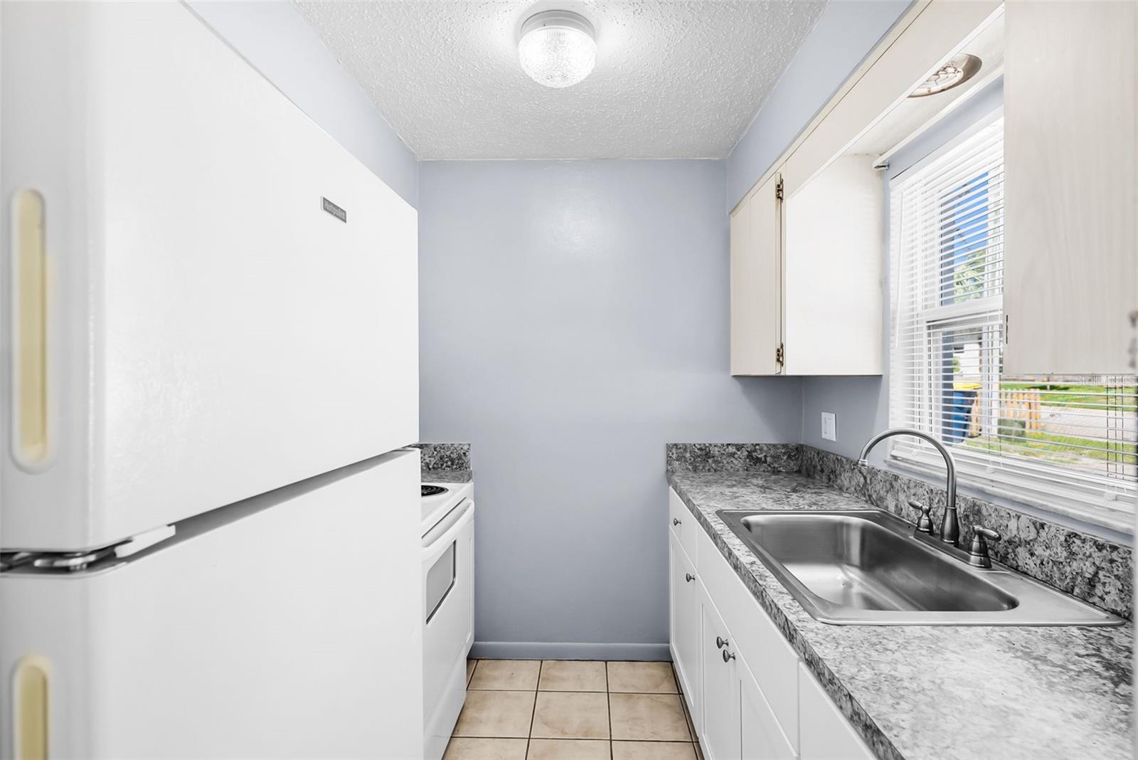 1229 Franklin Cir Se Property Photo 13