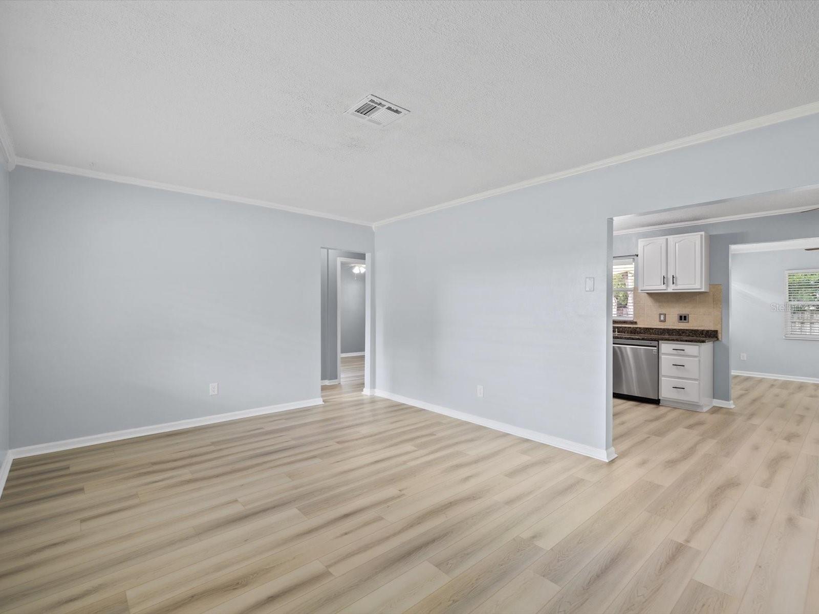 1168 Keene Rd Property Photo 6