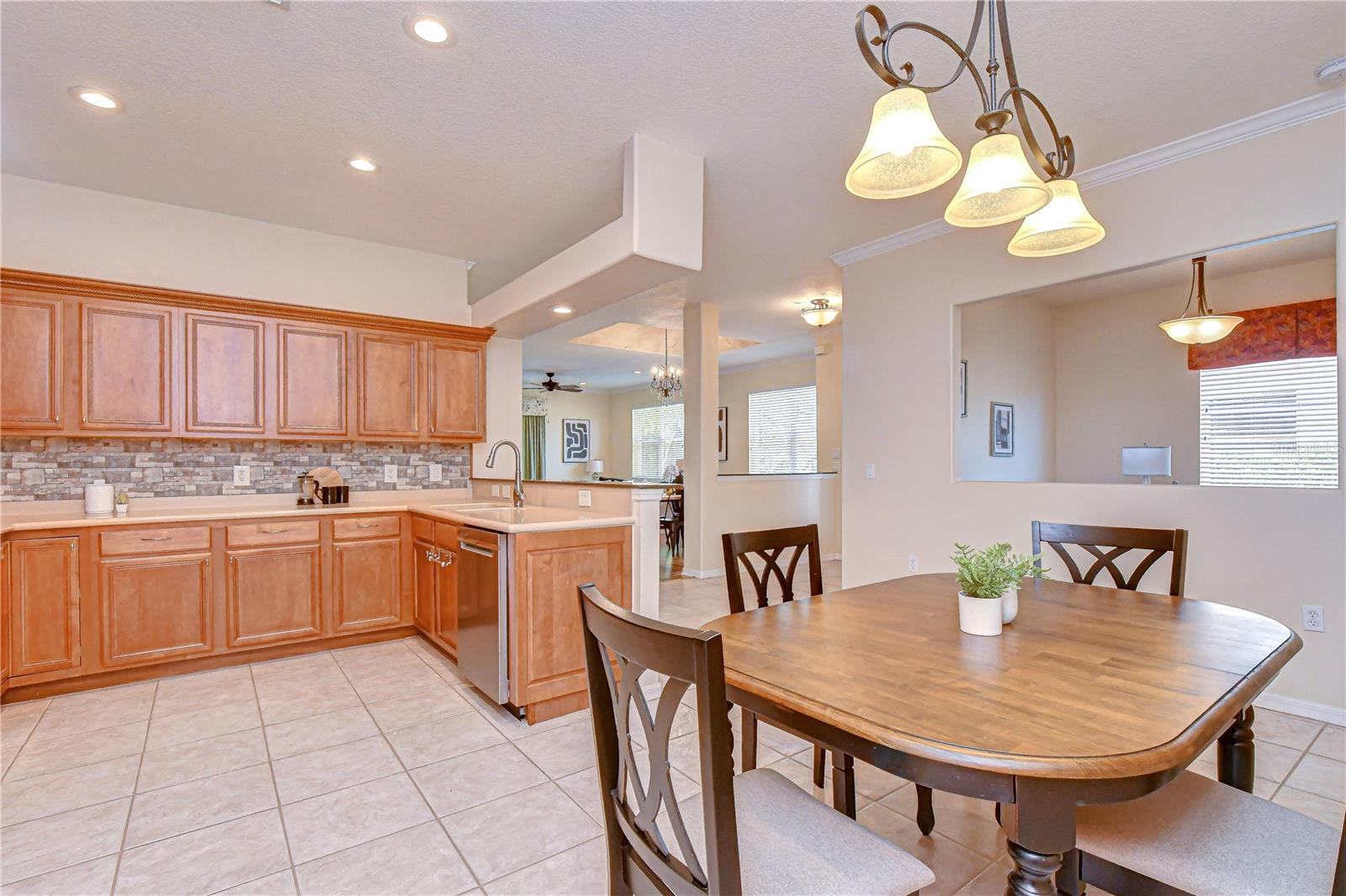 8005 Shaddock Pl Property Photo 5