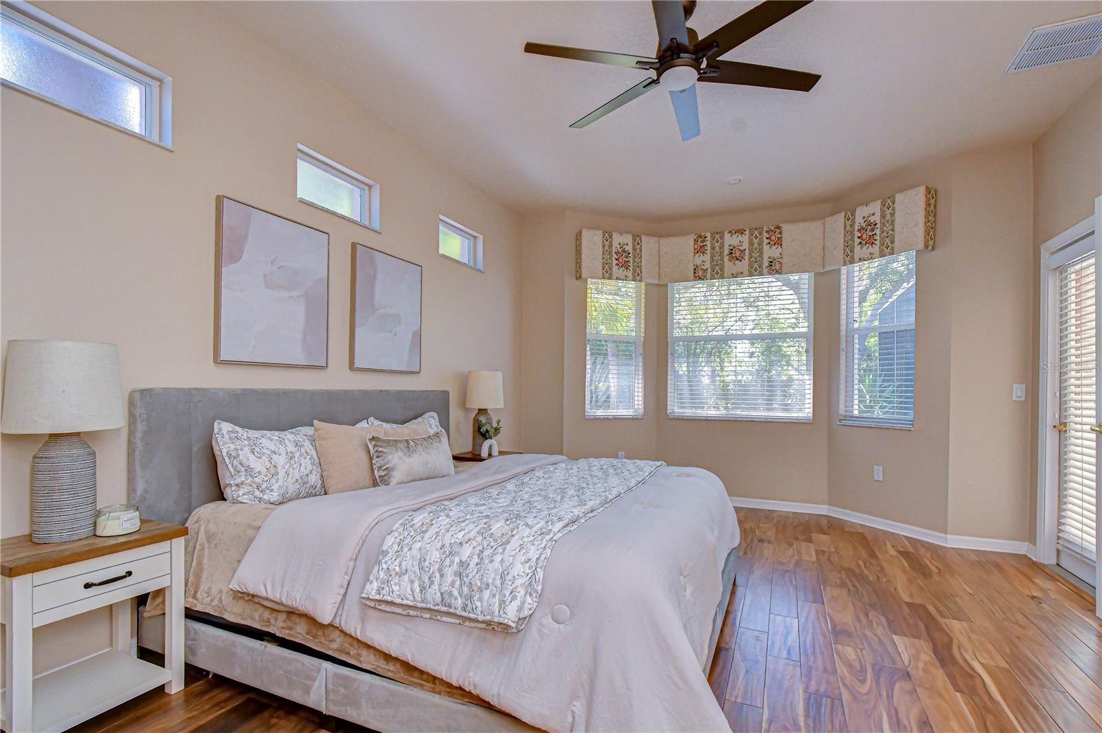 8005 Shaddock Pl Property Photo 16