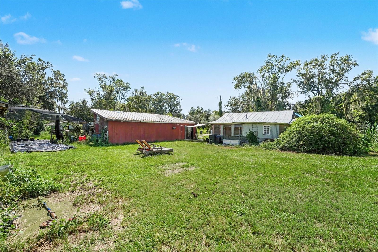 1329 W Oak Dr Property Photo 12