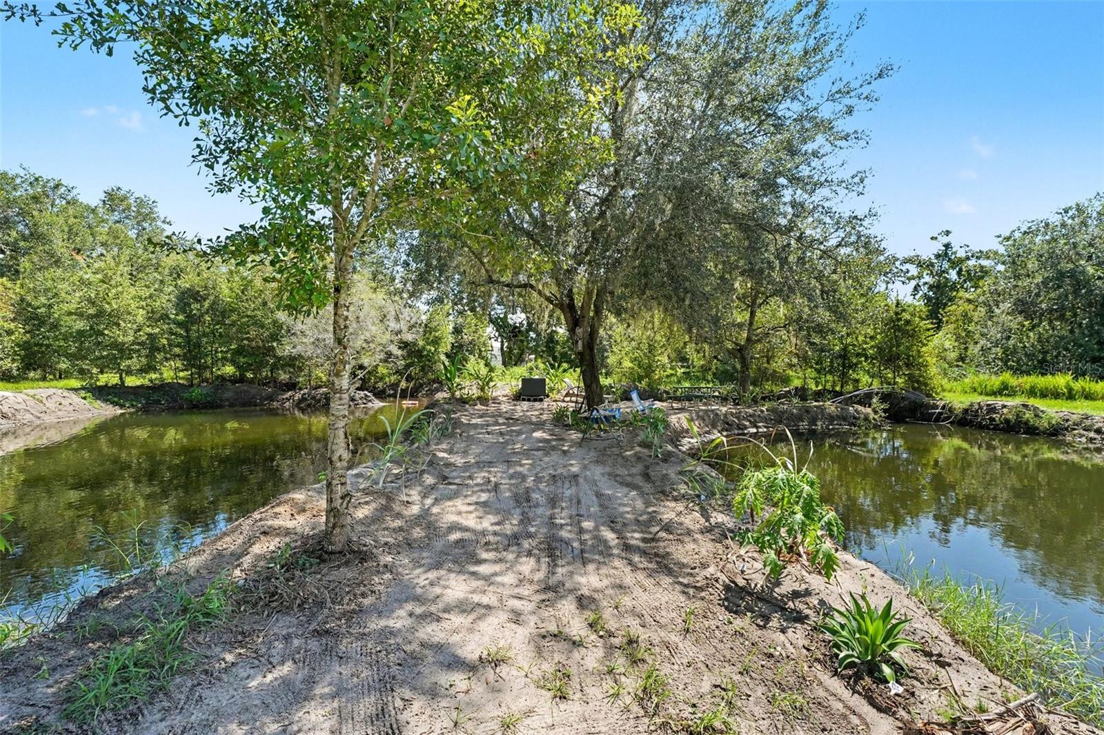 1329 W Oak Dr Property Photo 15