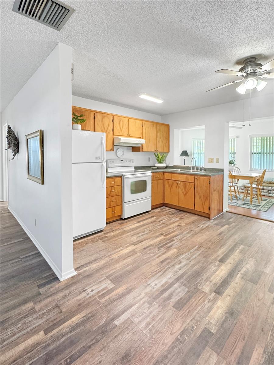 9737 36th Way N Property Photo 9