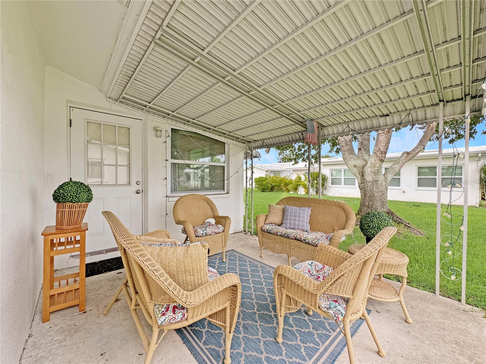 9737 36th Way N Property Photo 22