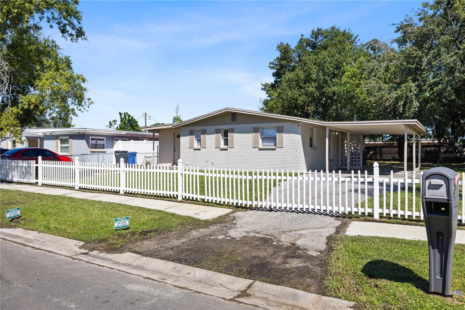 4535 W Hanna Ave Property Photo 4