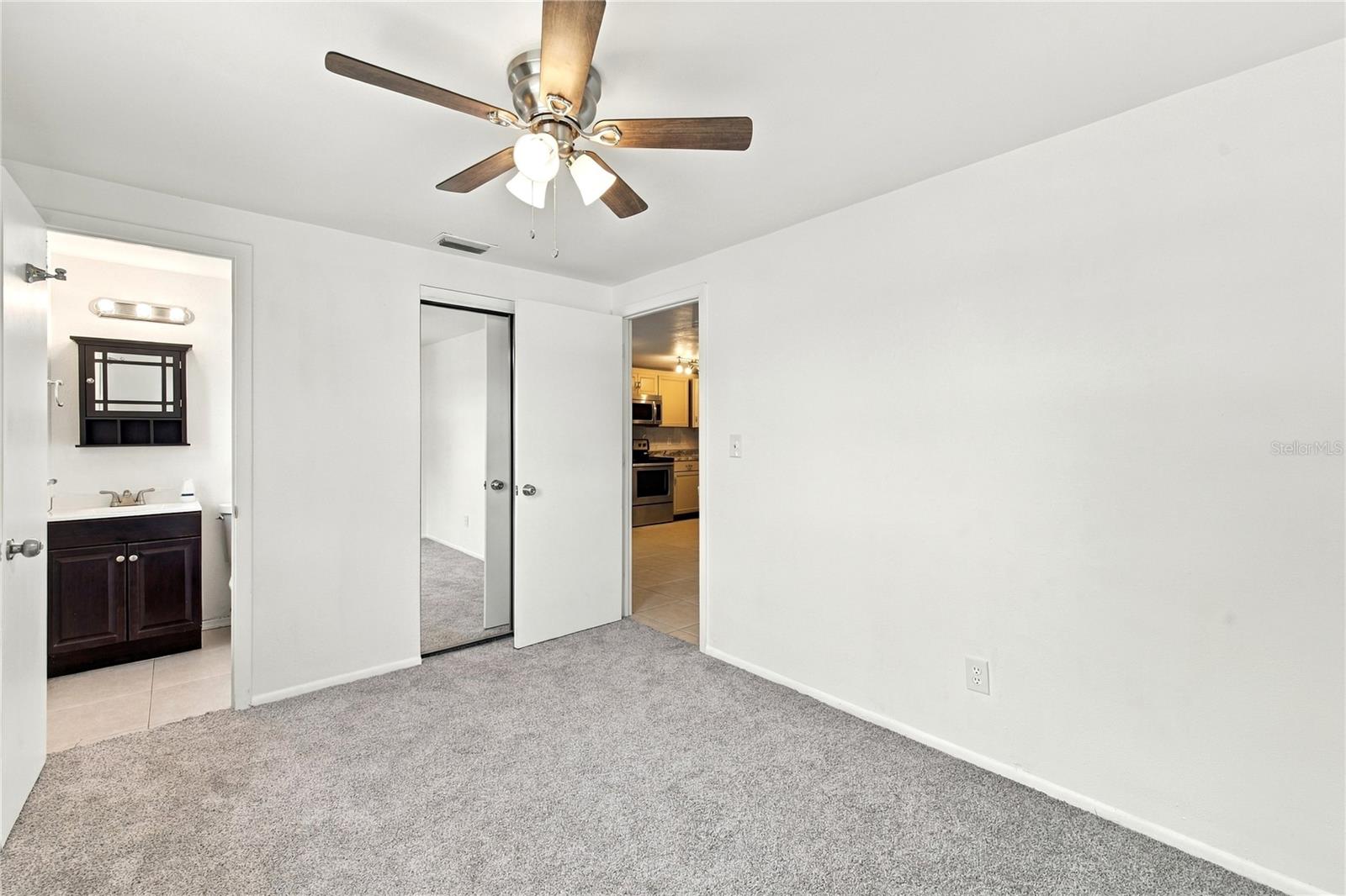 4535 W Hanna Ave Property Photo 8