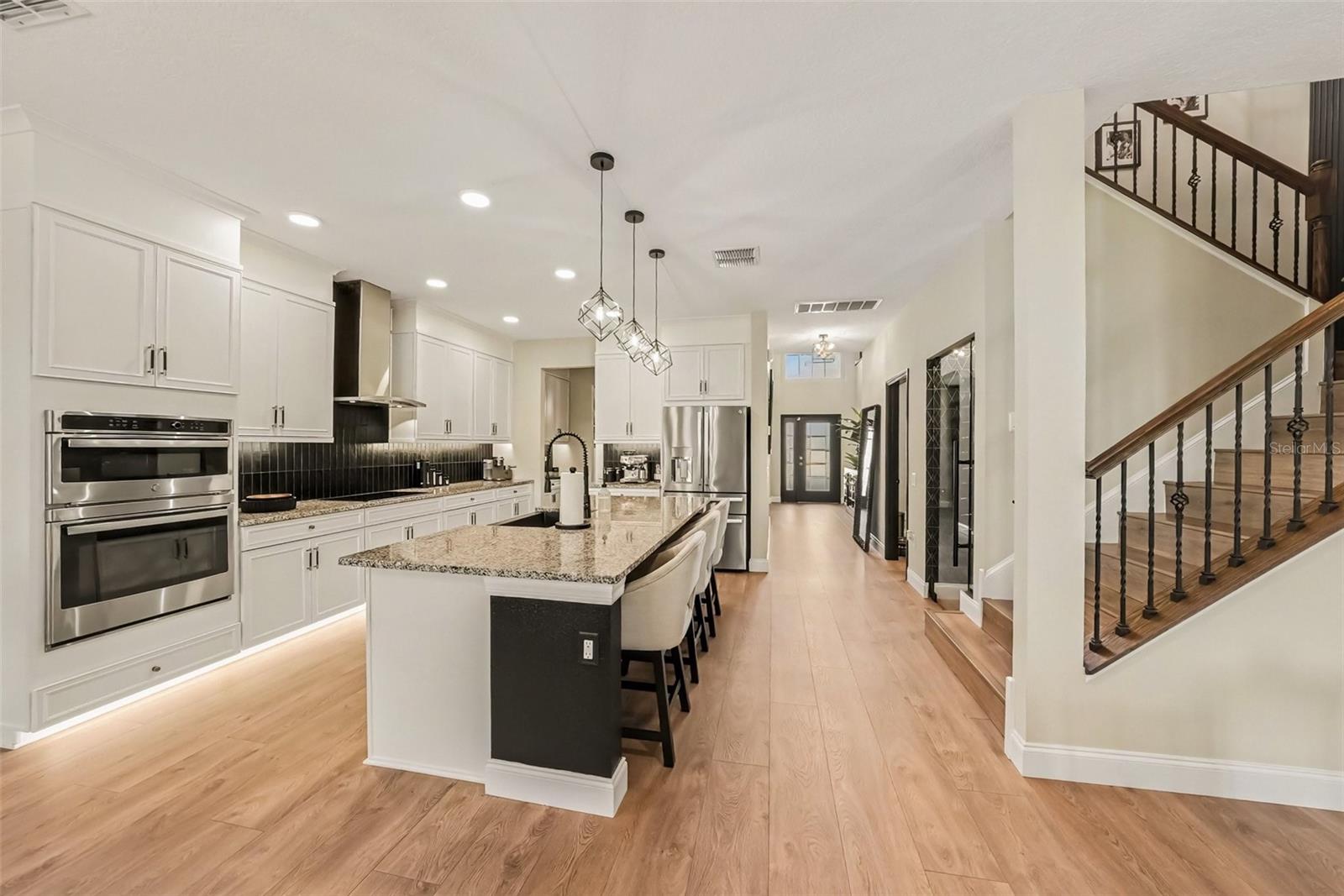 2648 Sunny Pebble Loop Property Photo 10