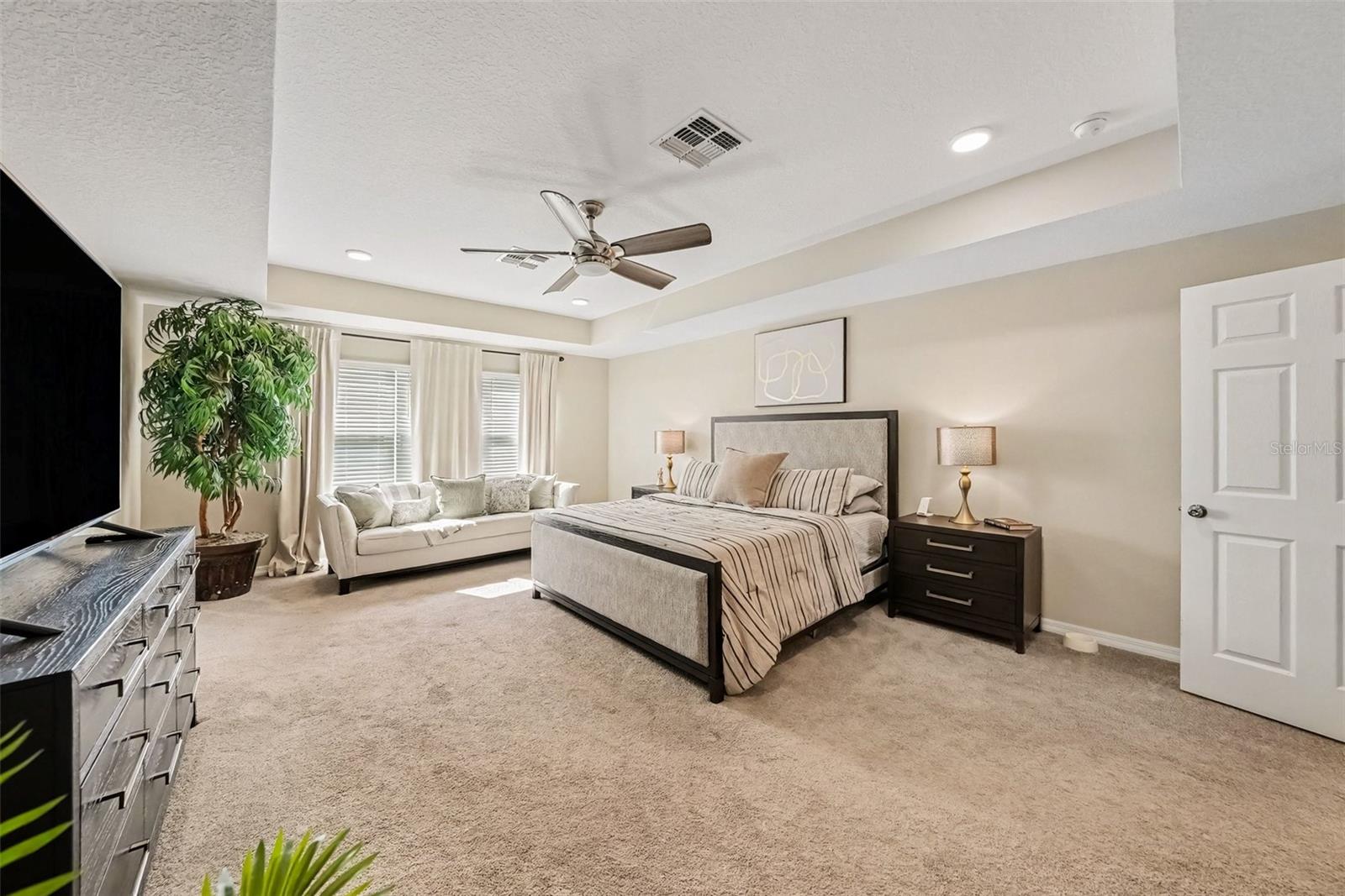 2648 Sunny Pebble Loop Property Photo 19