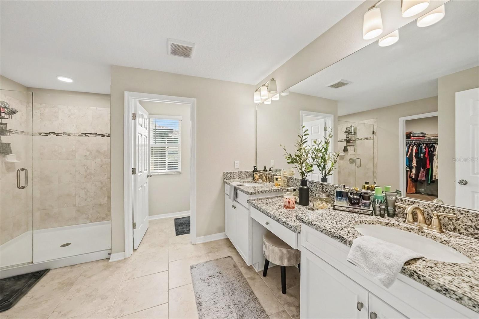 2648 Sunny Pebble Loop Property Photo 21