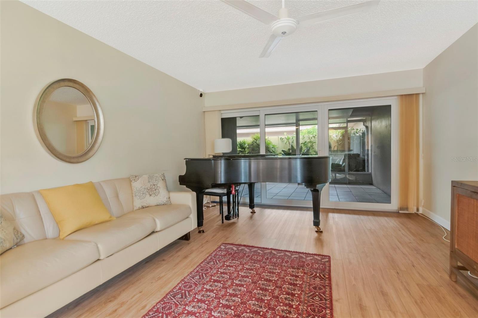 2452 Laurelwood Dr #c Property Photo 13