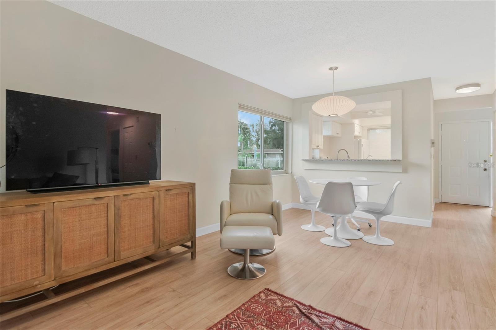 2452 Laurelwood Dr #c Property Photo 16