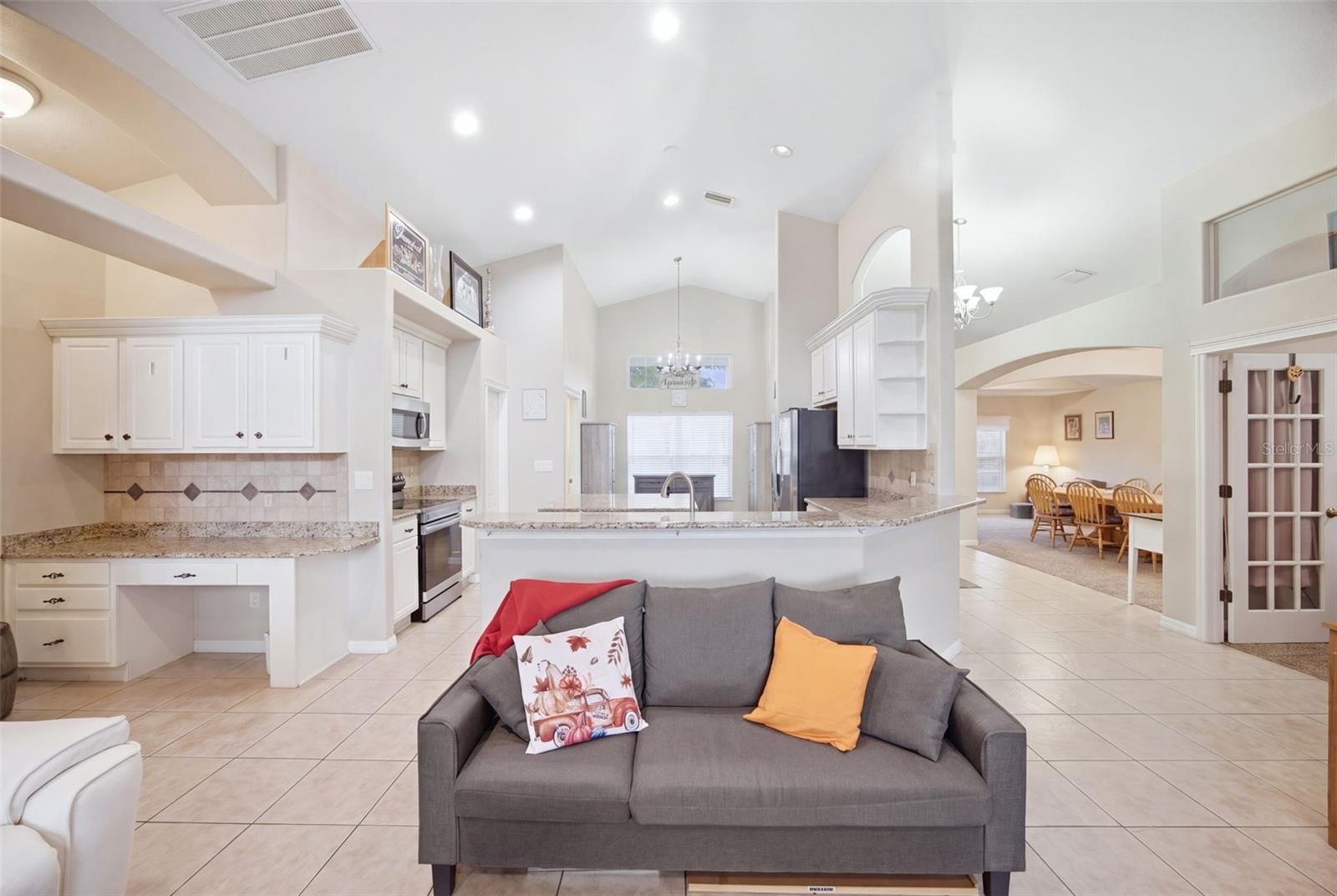 4818 Diamonds Palm Loop Property Photo 5