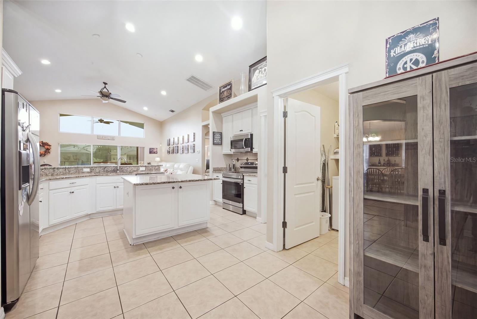 4818 Diamonds Palm Loop Property Photo 7