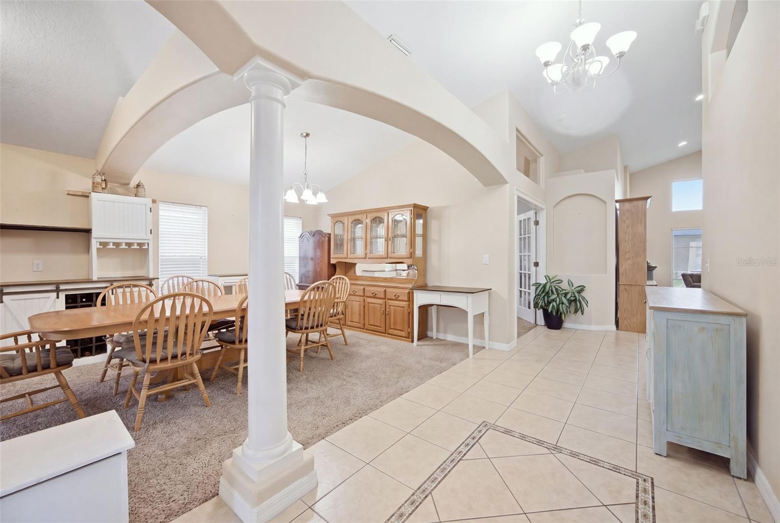 4818 Diamonds Palm Loop Property Photo 17
