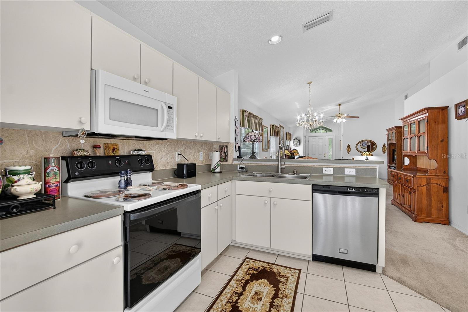 6634 Summer Haven Dr Property Photo 16